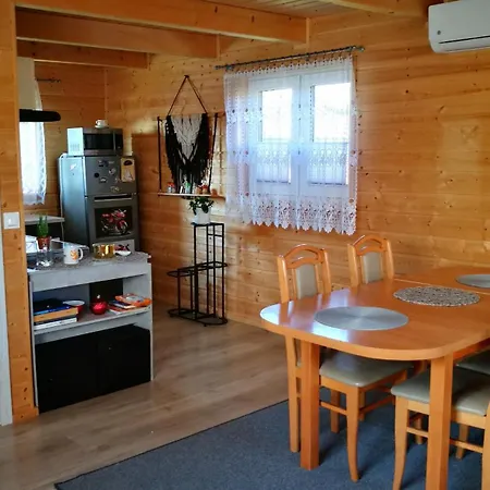 Domek Letniskowy Pod Rozami Myczkowce Exterior foto