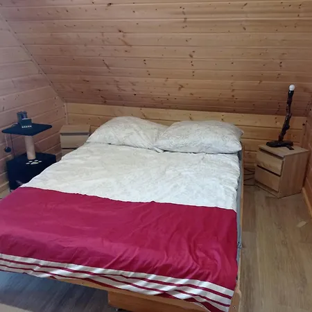 Domek Letniskowy Pod Rozami Myczkowce Exterior foto
